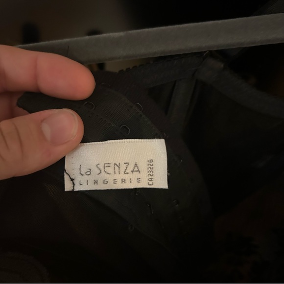 La Senza Black Lace Corset Top - Picture 3 of 3